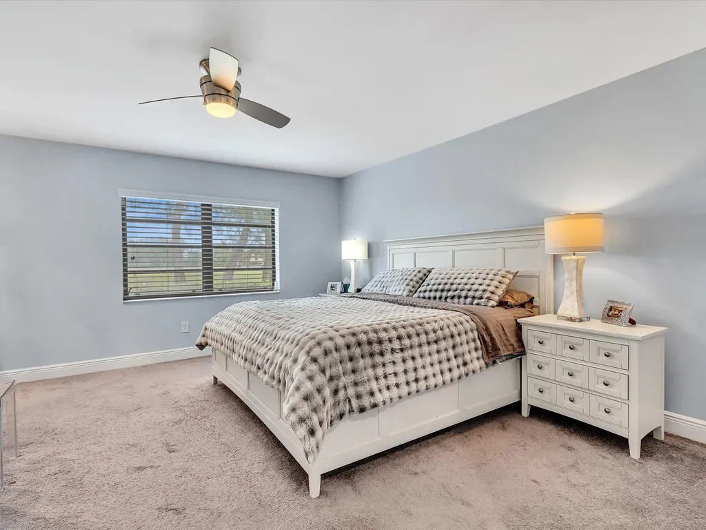 8410 Casa Del Lago Boca Raton FL 33433