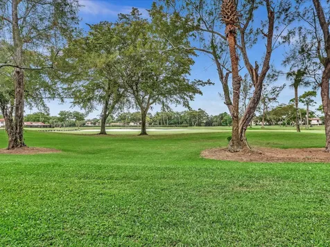 8410 Casa Del Lago Boca Raton FL 33433