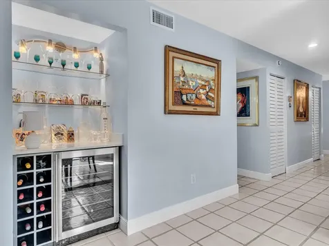 8410 Casa Del Lago Boca Raton FL 33433