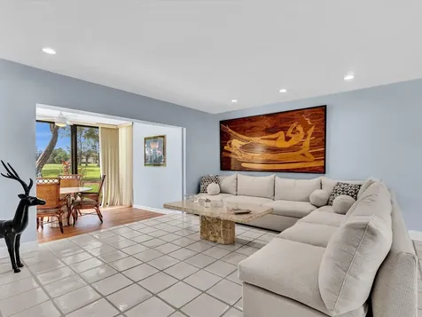 8410 Casa Del Lago Boca Raton FL 33433