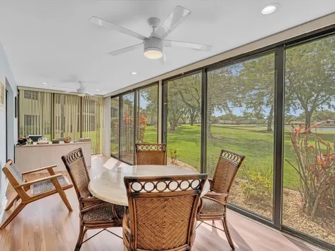 8410 Casa Del Lago Boca Raton FL 33433