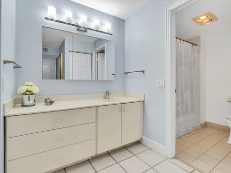 8410 Casa Del Lago Boca Raton FL 33433