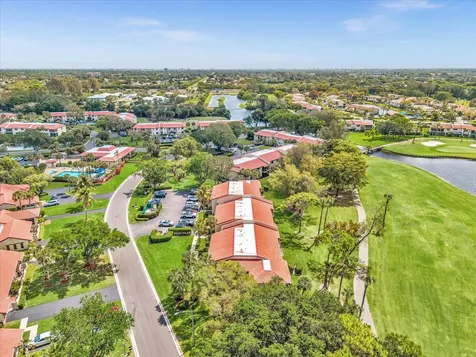 8410 Casa Del Lago Boca Raton FL 33433
