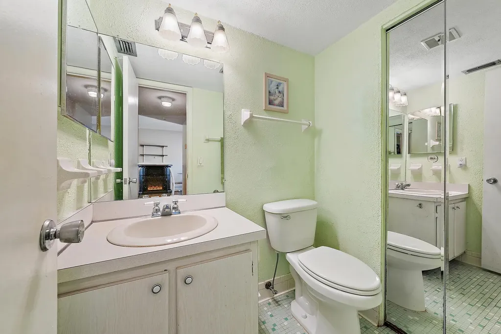 2164 NE 1st Way Boynton Beach FL 33435