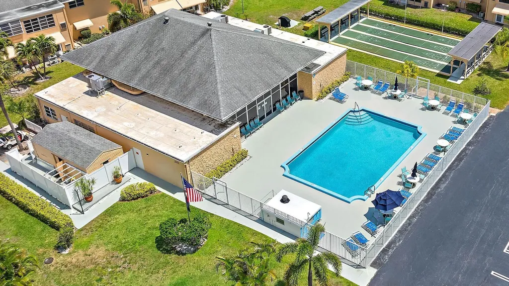 2164 NE 1st Way Boynton Beach FL 33435