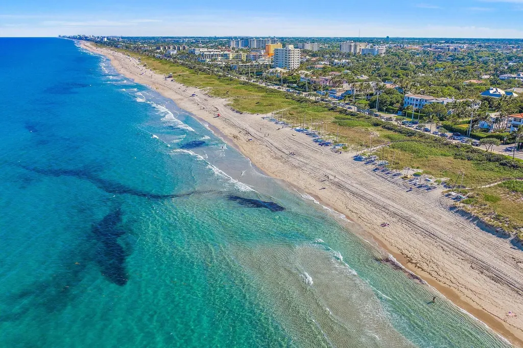 2164 NE 1st Way Boynton Beach FL 33435
