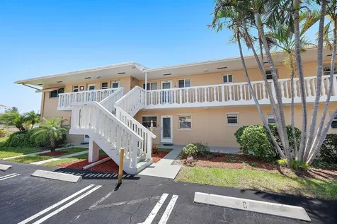 2164 NE 1st Way Boynton Beach FL 33435