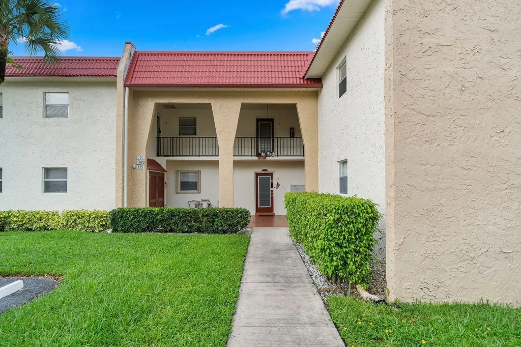 129 Lake Carol Drive West Palm Beach FL 33411