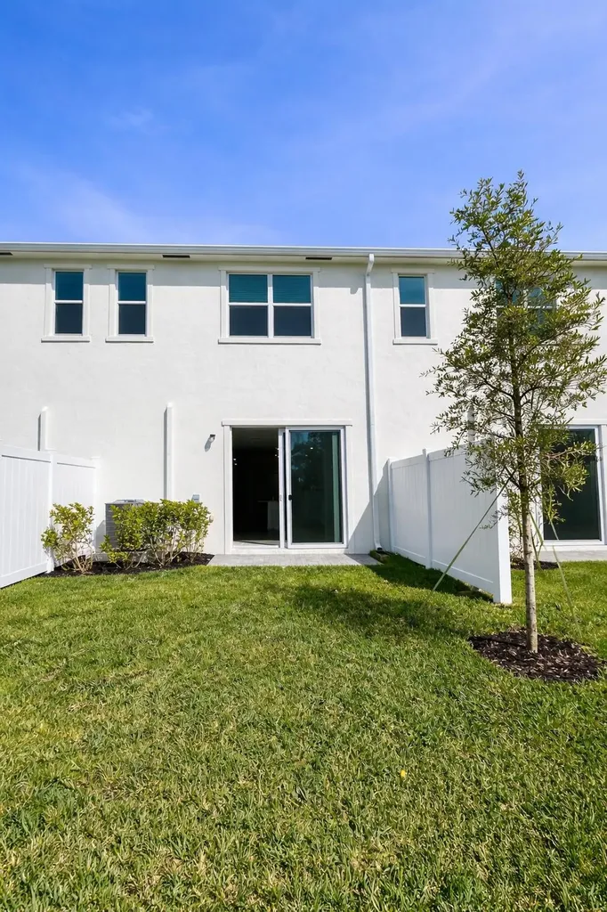 4616 Hollister Avenue Lake Worth FL 33463