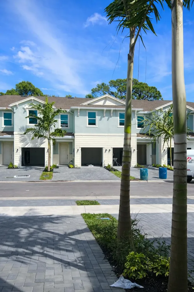 4616 Hollister Avenue Lake Worth FL 33463