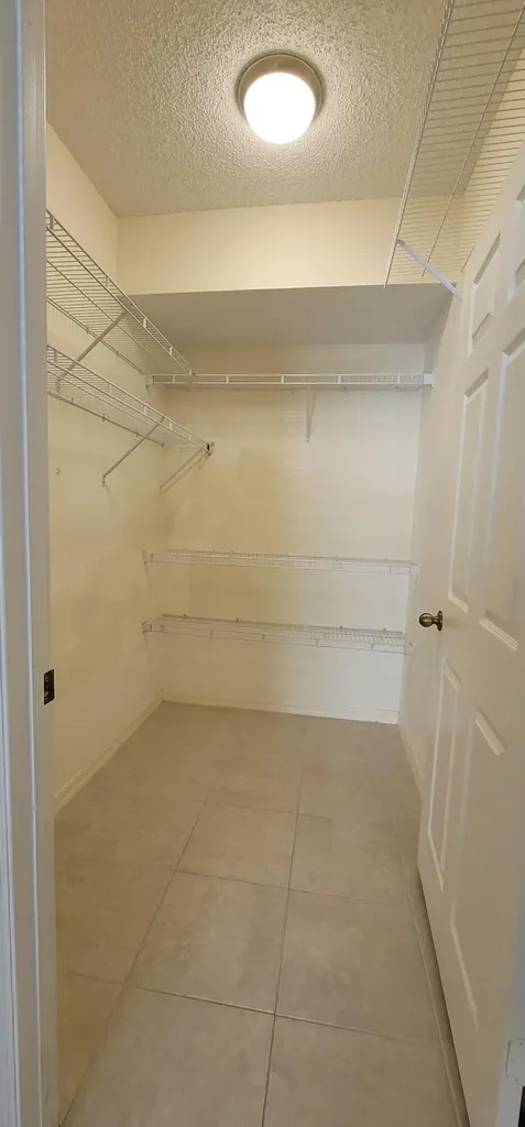5032 Lantana Road Lake Worth FL 33463