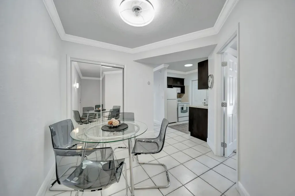 2724 NE 14th Street Fort Lauderdale FL 33304