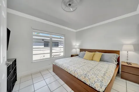 2724 NE 14th Street Fort Lauderdale FL 33304