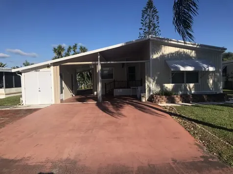 7847 SE Swan Avenue Hobe Sound FL 33455