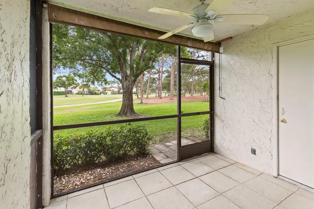 12962 Briarlake Drive Palm Beach Gardens FL 33418