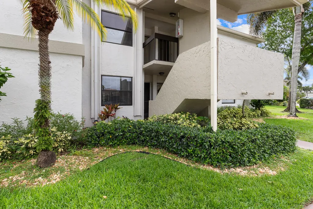 12962 Briarlake Drive Palm Beach Gardens FL 33418