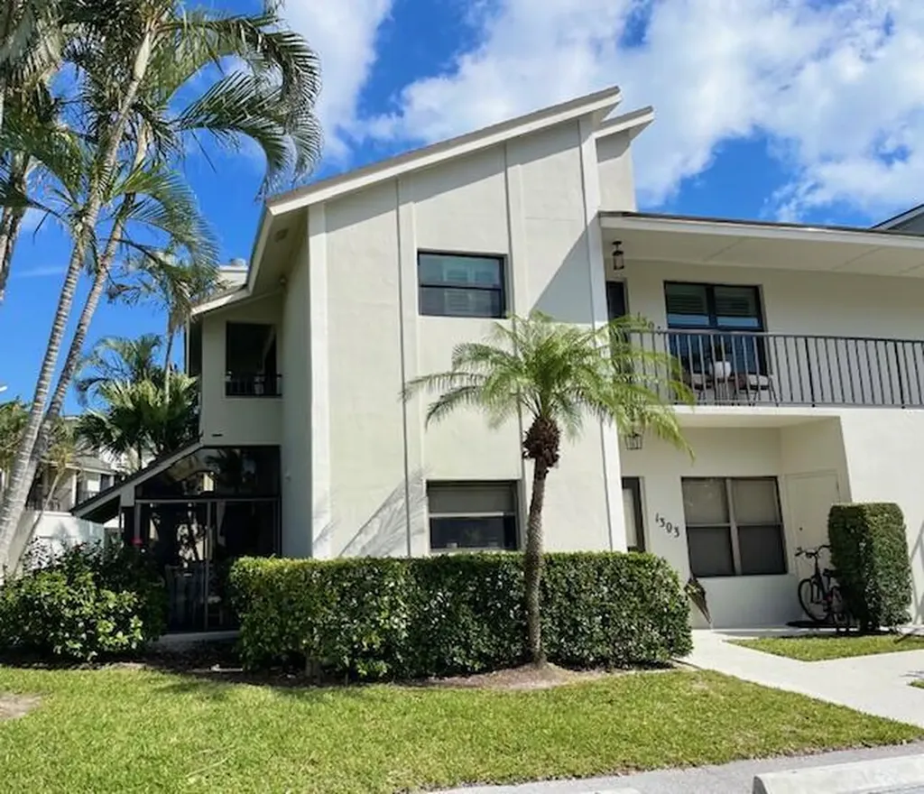 1303 Clubhouse Circle Jupiter FL 33477