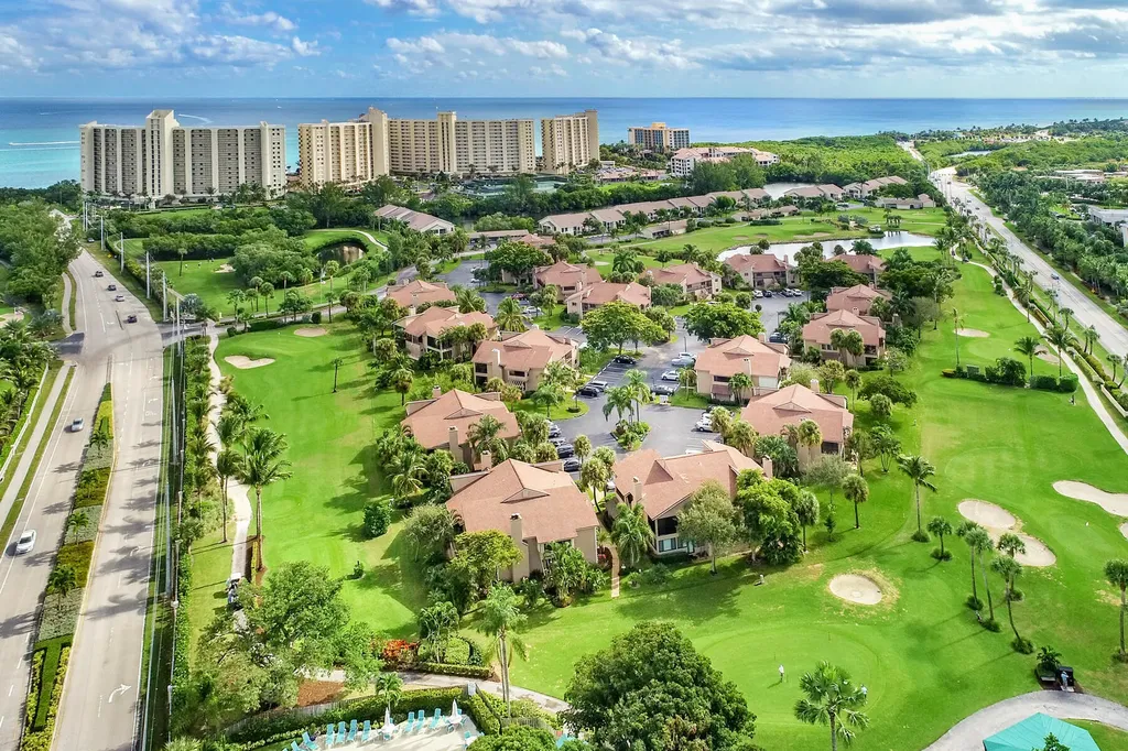1303 Clubhouse Circle Jupiter FL 33477