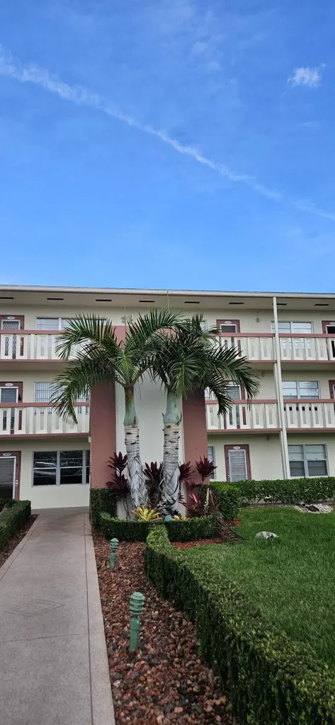 198 E Preston Way Boca Raton FL 33434