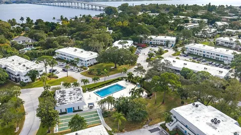 2929 SE Ocean Boulevard Stuart FL 34996
