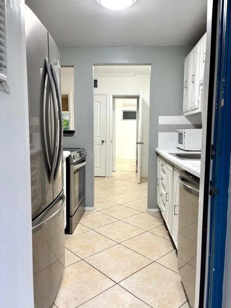 1407 NE 56th Street Fort Lauderdale FL 33334