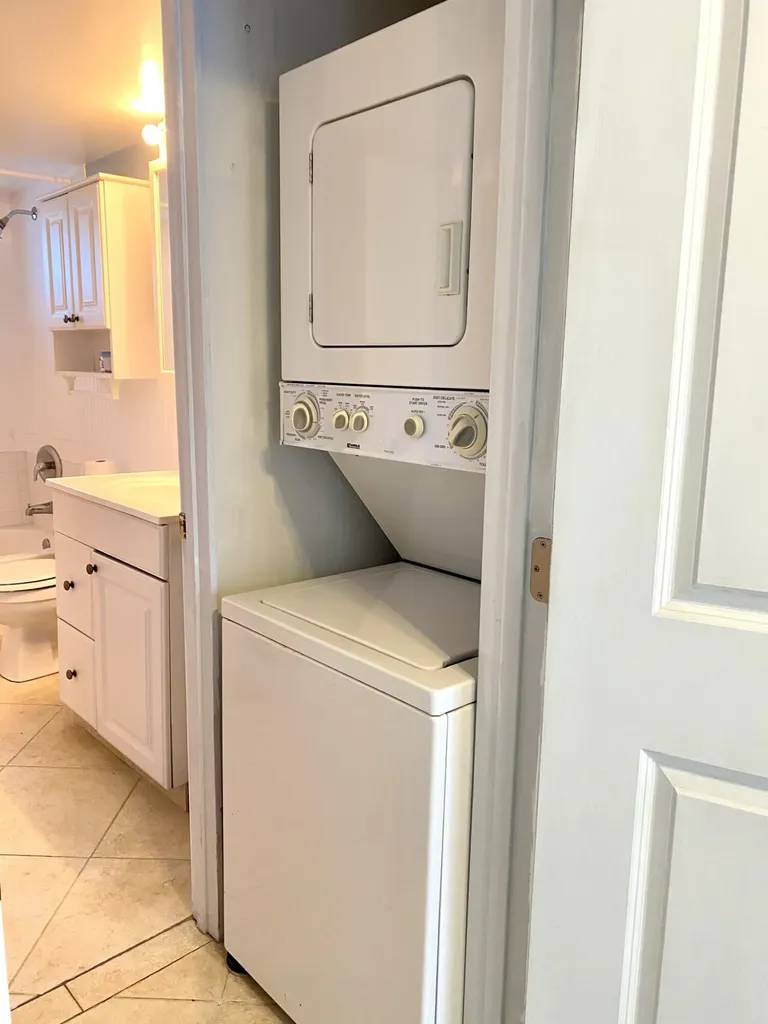 1407 NE 56th Street Fort Lauderdale FL 33334