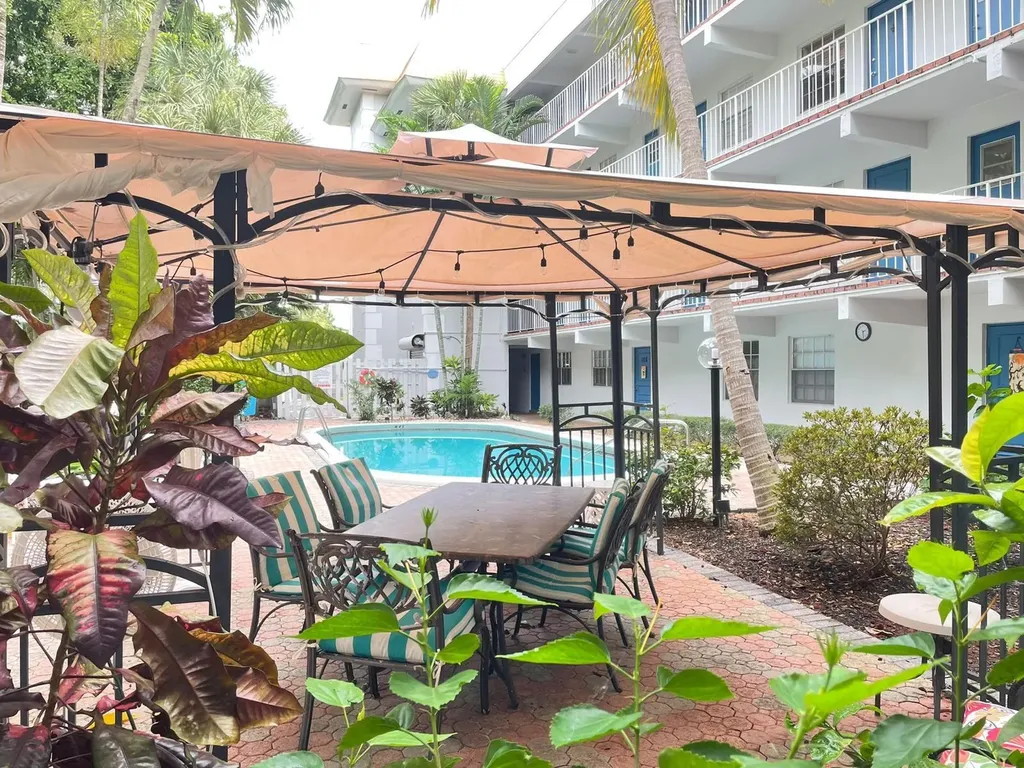 1407 NE 56th Street Fort Lauderdale FL 33334