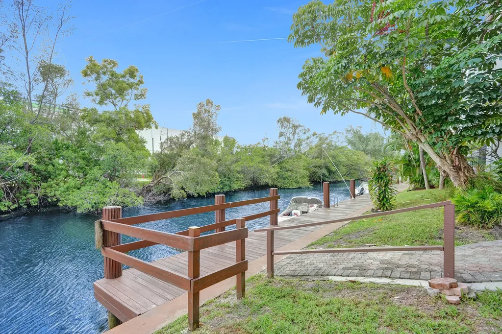 1407 NE 56th Street Fort Lauderdale FL 33334