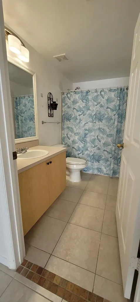 5032 Lantana Road Lake Worth FL 33463