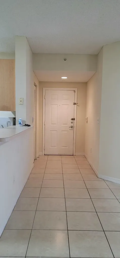 5032 Lantana Road Lake Worth FL 33463