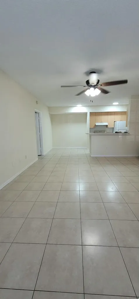 5032 Lantana Road Lake Worth FL 33463