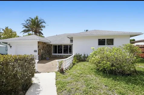 4490 NW 43rd Street Lauderdale Lakes FL 33319