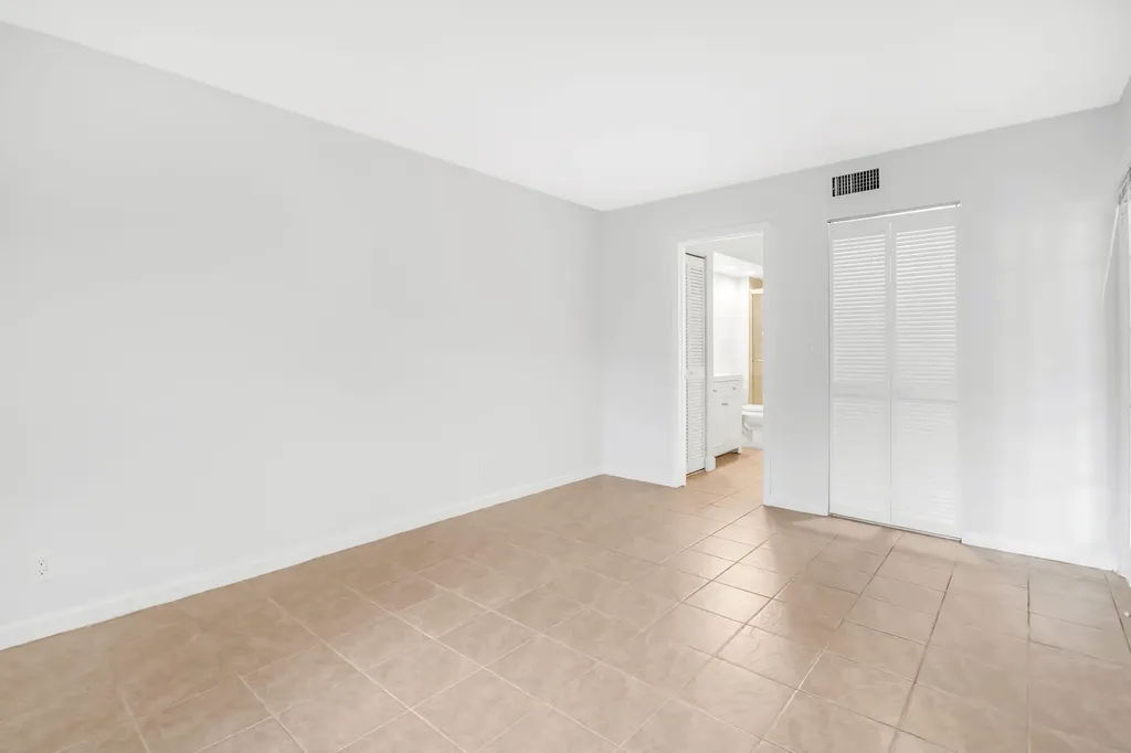 490 NW 20th Street Boca Raton FL 33431