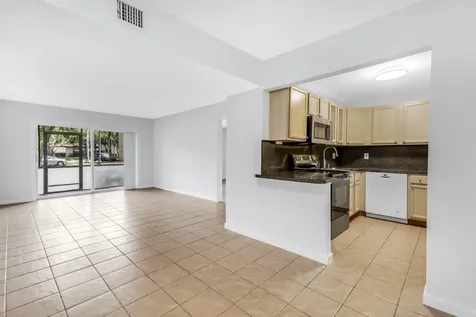 490 NW 20th Street Boca Raton FL 33431