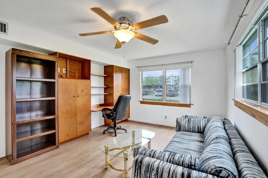 1020 Lincoln Boca Raton FL 33434