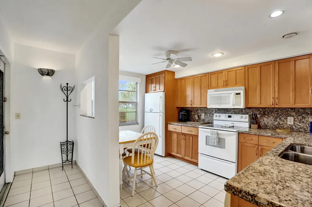 1020 Lincoln Boca Raton FL 33434