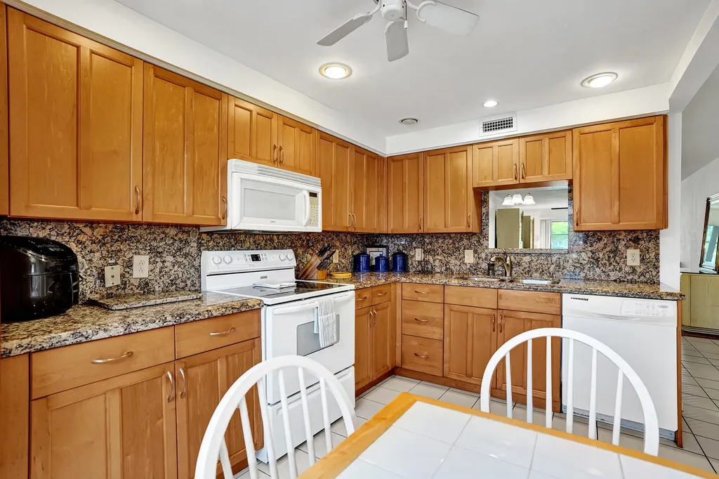 1020 Lincoln Boca Raton FL 33434