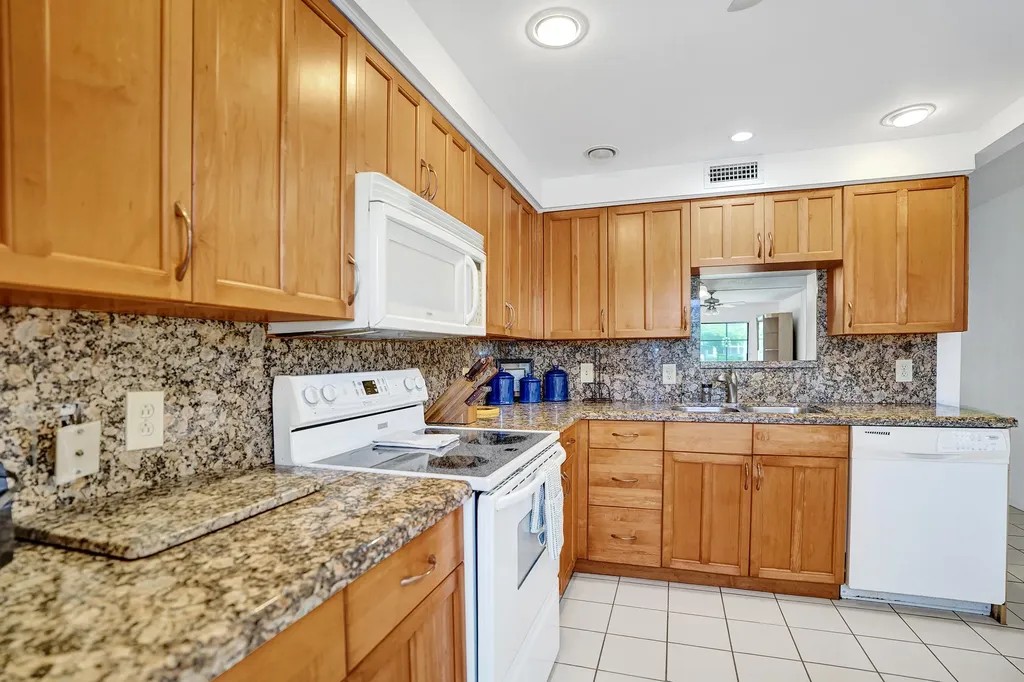 1020 Lincoln Boca Raton FL 33434