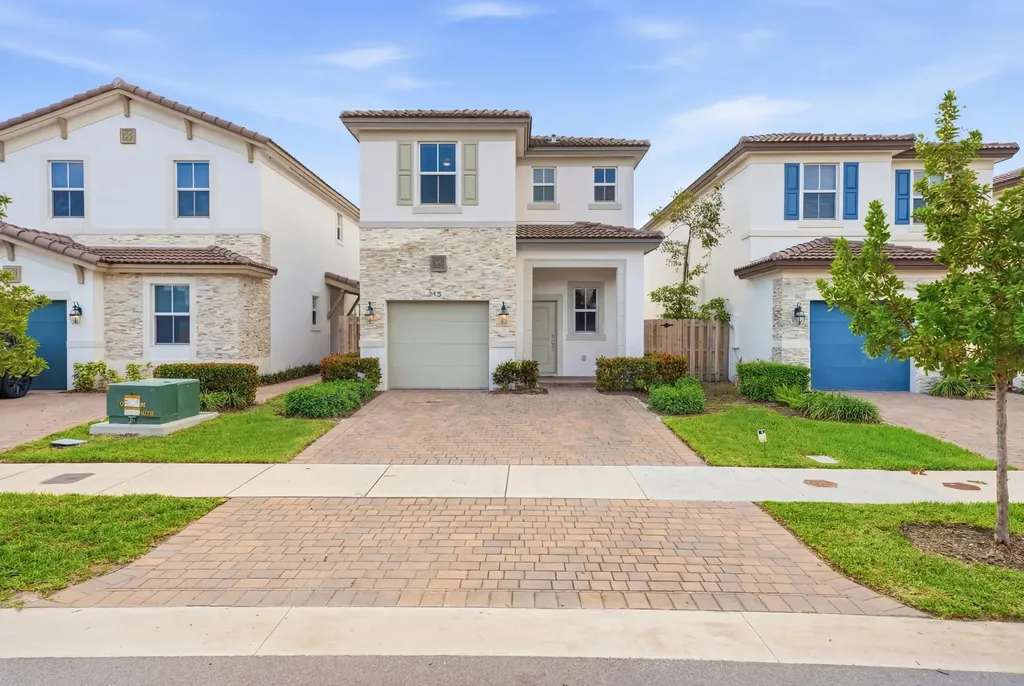 2324 NW 130th Street Miami FL 33167