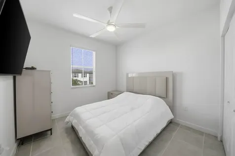 2324 NW 130th Street Miami FL 33167