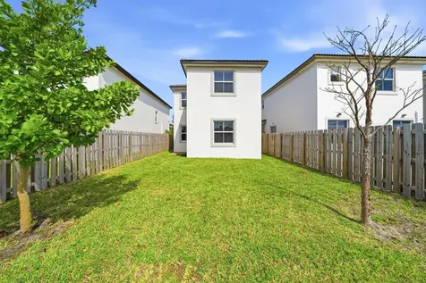 2324 NW 130th Street Miami FL 33167