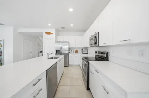 2324 NW 130th Street Miami FL 33167