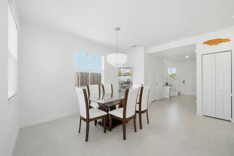 2324 NW 130th Street Miami FL 33167