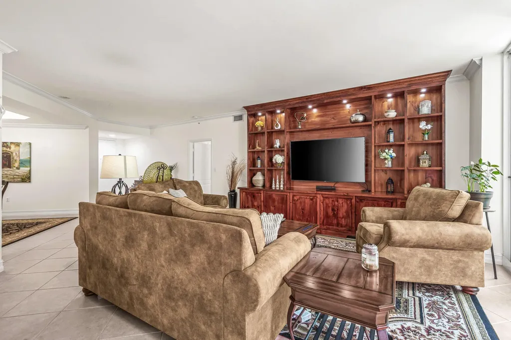 500 SE Mizner Boulevard Boca Raton FL 33432