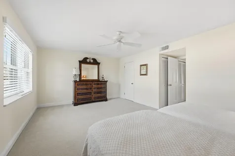 2701 Ocean Drive Vero Beach FL 32963
