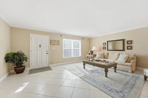 2701 Ocean Drive Vero Beach FL 32963