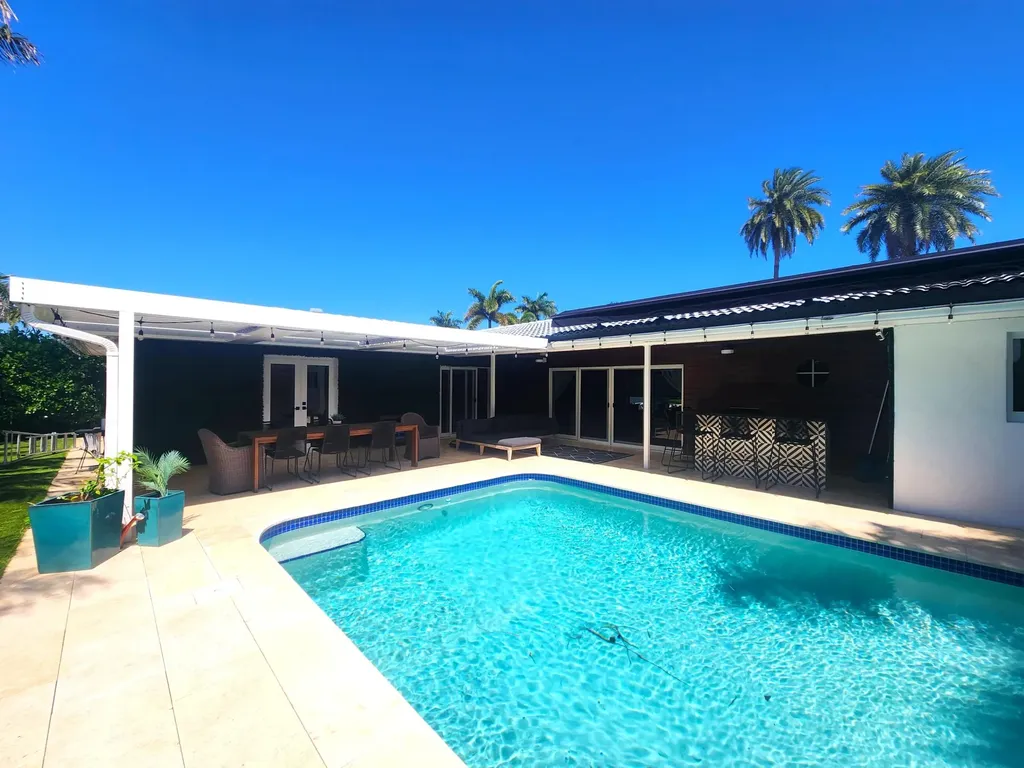 3481 NE 31st Avenue Lighthouse Point FL 33064