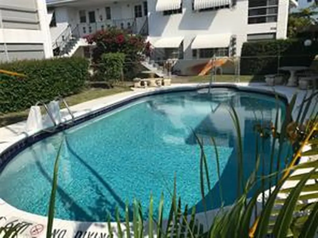 3720 Harrison Street Hollywood FL 33021