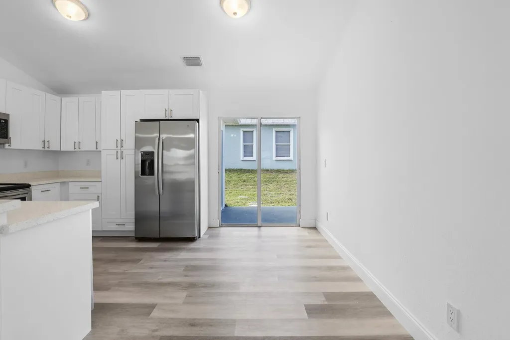 224 16th Place SW Vero Beach FL 32962