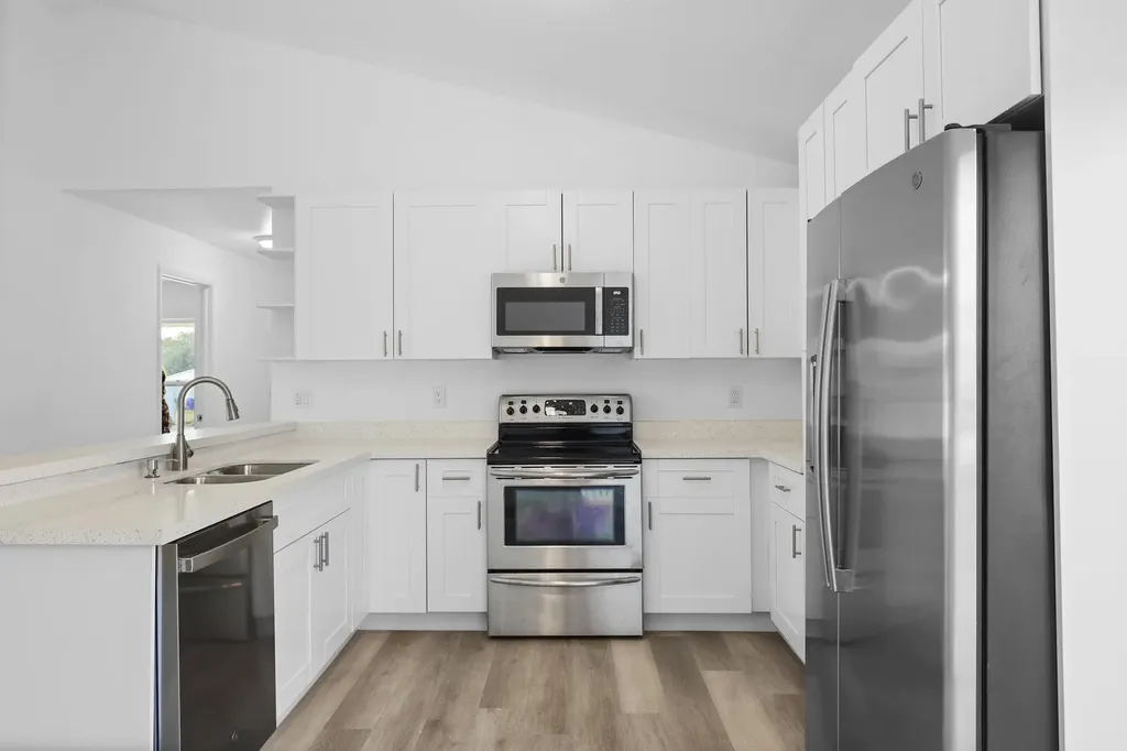 224 16th Place SW Vero Beach FL 32962